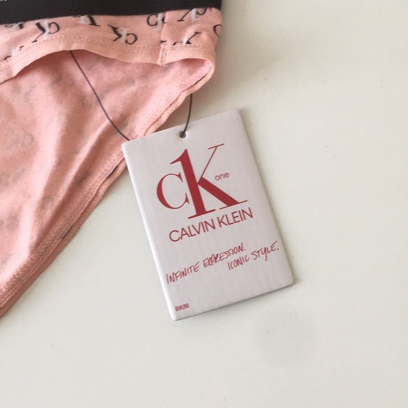 Calvin Klein CK One Bikini Brief Size Medium - Picture 5 of 15